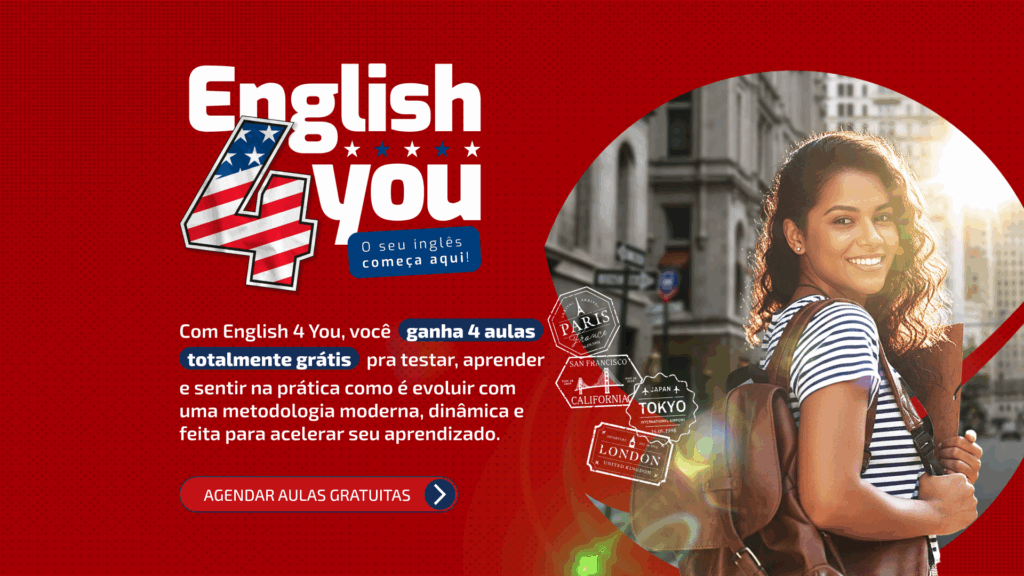 Imagem de mulher sorridente com mochila na rua, promovendo o curso de inglês mais rápido e moderno para aprender linguagem informal e formal em inglês, ideal para quem deseja aprimorar suas habilidades na prática.